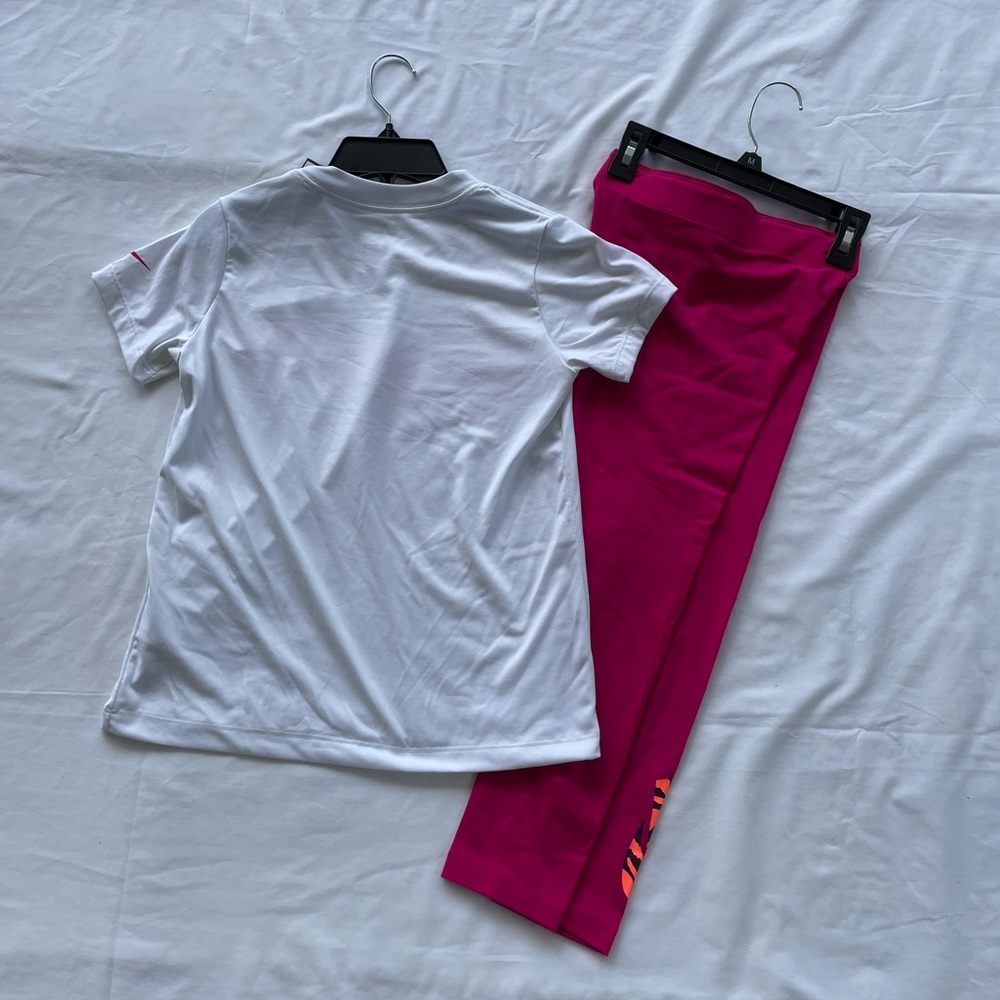BNWT Big Girls Nike Dri-Fit Training T-Shirt and Tight Fit Leggings - Picture 4 of 6
